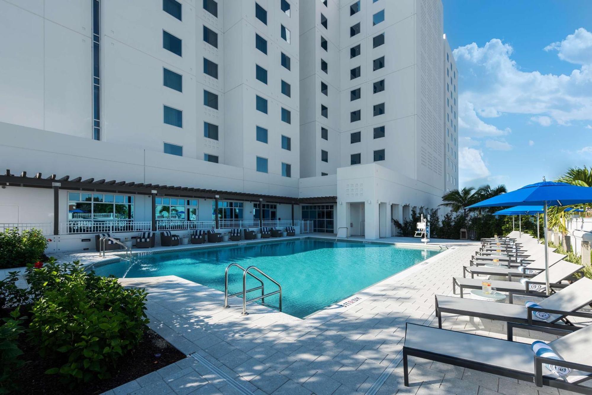 Sweetwater Homewood Suites By Hilton Miami Dolphin Mall מראה חיצוני תמונה